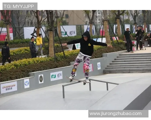 西安滑板队在攀岩联赛中以86分稳居积分榜首位